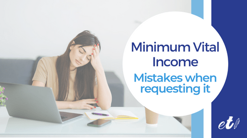 woman worried due to the mistakes when she request the minimum vital income